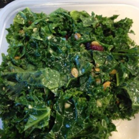 Central Market Kale Pepita Salad