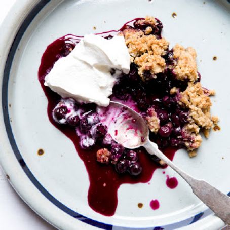 Blueberry Crisp