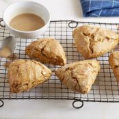 Pumpkin Scones with Maple-Cinnamon Glaze
