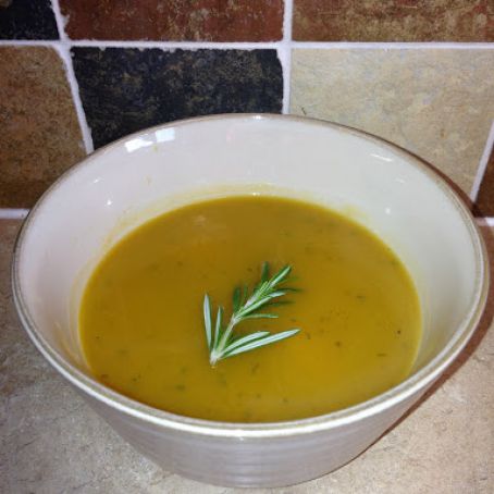 Slimming World Butternut Squash, Rosemary & Garlic Soup