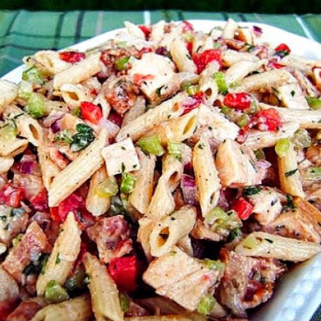 PASTA SALAD WITH CHICKEN AND BACON