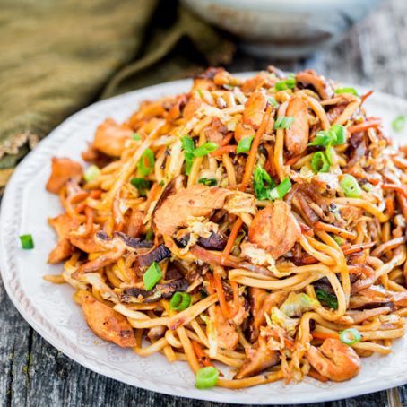 Chicken Lo Mein