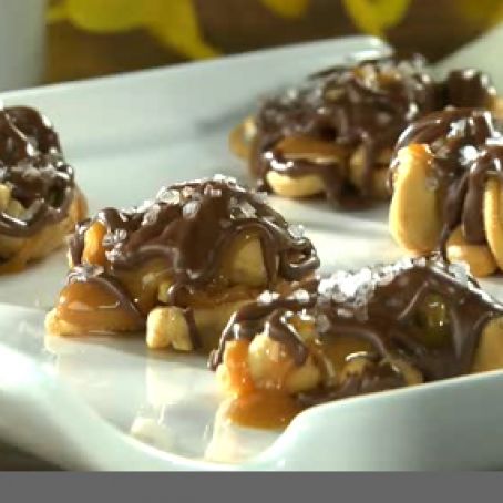 Nut Turtles with Sea Salt