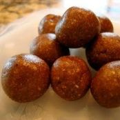 Gingerbread Cookies/Balls - 10 Minute Recipe!