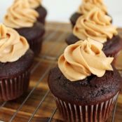 Peanut Butter Chocolate Cupcakes
