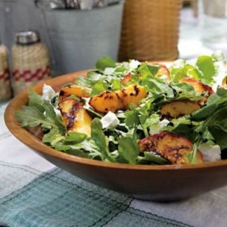 Grilled Peach and Arugula Salad With Goat Cheese