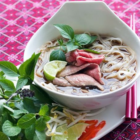 Vietnamese Beef Noodle Soup - Pho Bo