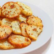 roasted sliced garlic potatoes