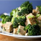 FRIED RICE w/TOFU & BROCCOLI