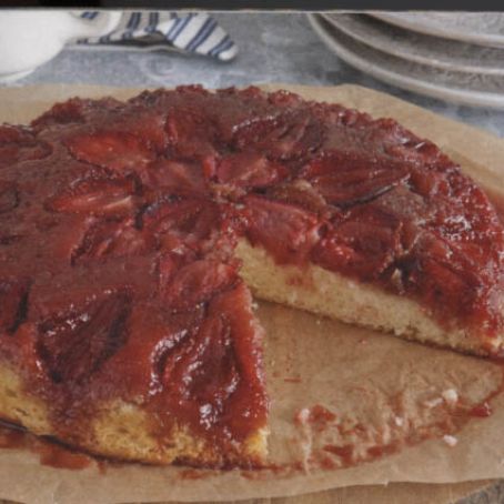 Strawberry-Almond Upside Down Cake (10-inch Cast-iron Skillet)