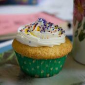 The Best Yellow Cupcakes