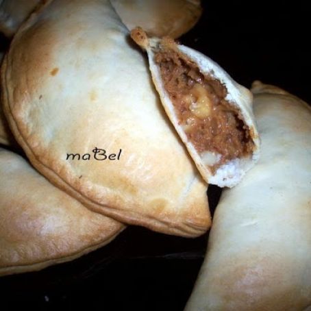 EMPANADAS DE CAJETA Y NUEZ