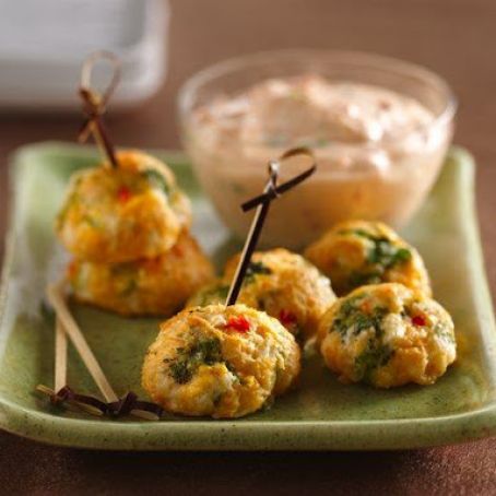 Sriracha Veggie-Cheese Balls and Sauce