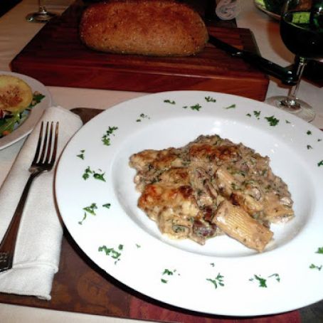 Rigatoni with Mushroom Sauce