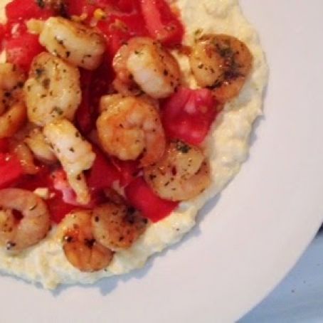 Tomato-garlic Shrimp over Creamy Corn