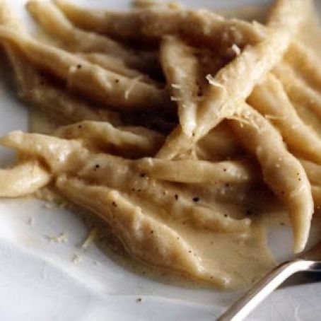 ISTRIAN GNOCCHI w/TRUFFLE CREAM