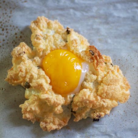 Egg-in-a-Cloud