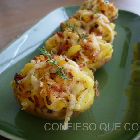 PAPAS RELLENAS DE QUESO Y TOCINO