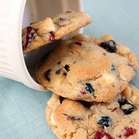Berries and Cream Cookies