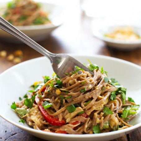 Spicy Peanut Chicken Soba Noodle Salad