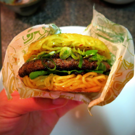 How to Make a Ramen Burger