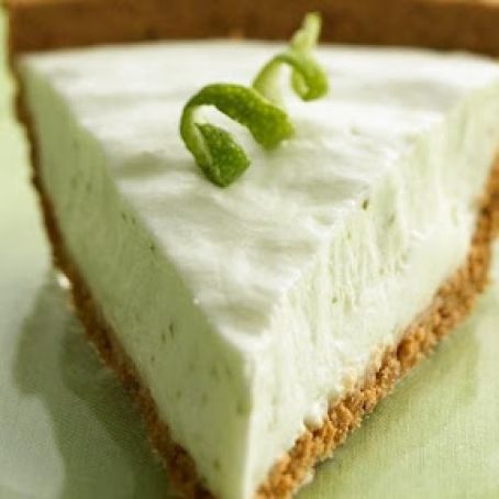No-Bake Key Lime Yogurt Pie