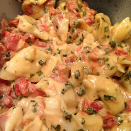 Spinach Tomato Tortellini