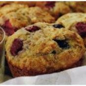 BERRY RICOTTA MUFFINS