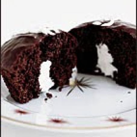 Chocolate Cupcakes with Cream Filling