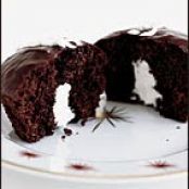 Chocolate Cupcakes with Cream Filling