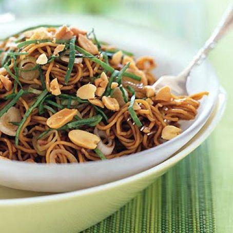 SPICY SESAME NOODLES w/CHPD PEANUTS