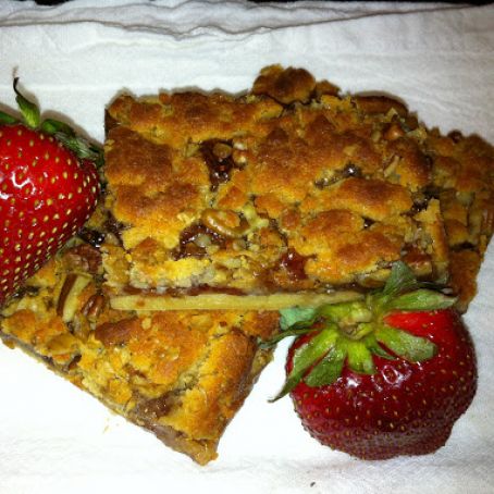 SCRUMPTIOUS STRAWBERRY CRUMBLE PROTEIN BAR