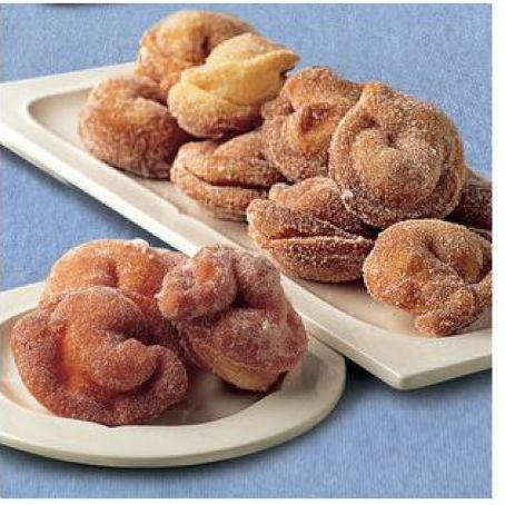 Fried sweet ravioli with fresh ricotta and citrus