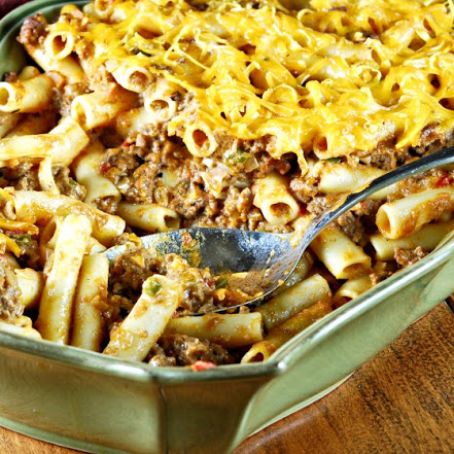 Rachael Ray’s Southwestern Chili Con Queso Pasta Baked