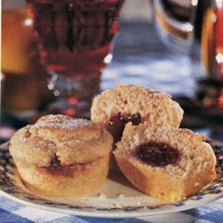 Raspberry-Filled Cinnamon Muffins