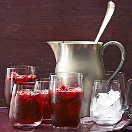 Apple-Cinnamon Winter Sangria