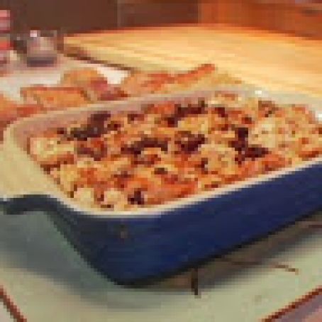 Farmer's Cheese with Honey, Raisins, Cinnamon and Toasted Walnuts