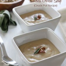 Tuscan White Bean and Roasted Garlic Soup (Crock Pot Recipe)