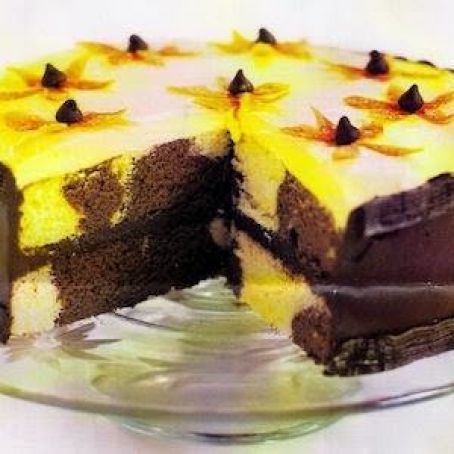 Brown-Eyed Susan Cake
