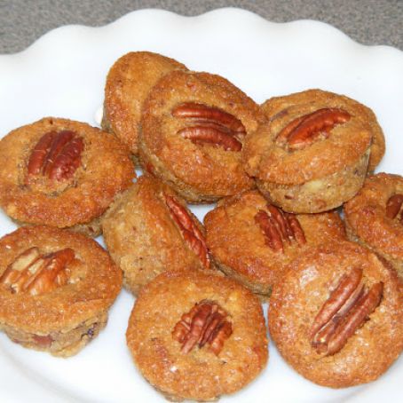 Mini Pecan Pie Muffins