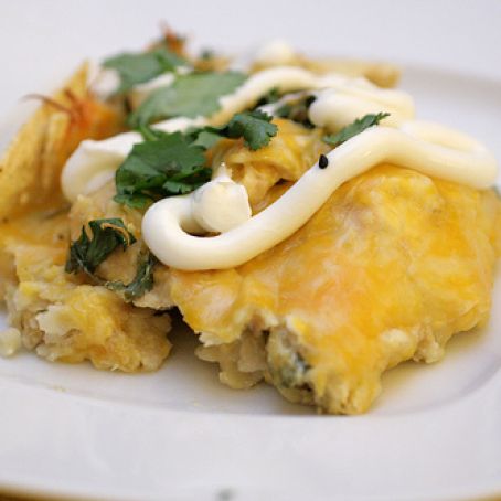 EASY CHICKEN CHILAQUILES