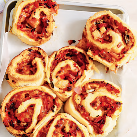 Pizza scrolls