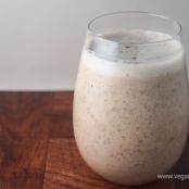 Almond date nut milk with vanilla