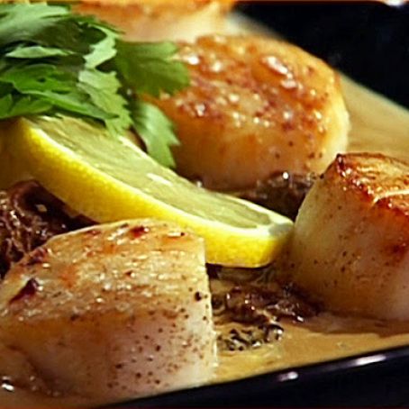 Seared Scallops with Whisky-Mushroom Sauce