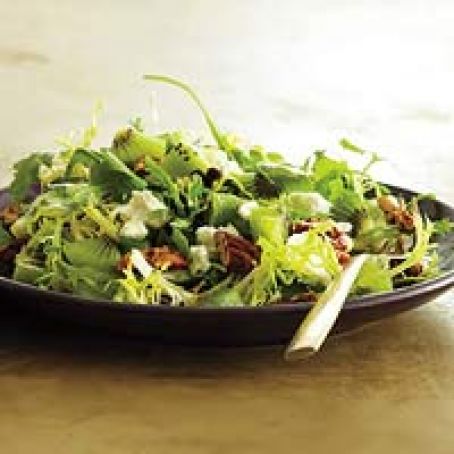 Kiwi, Goat Cheese & Toasted Pecan Salad