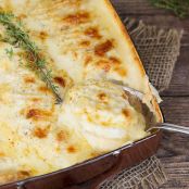 Creamy Stood-up Potatoes with Bacon and Aged Cheddar