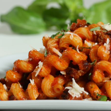 Barilla Cellentani with Italian Sausage Tomato & Basil Sauce