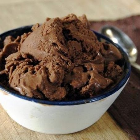 Vegan Brown Sugar Chocolate Ice Cream