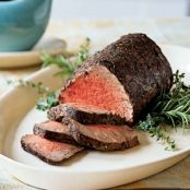 Thyme and Spice-Rubbed Tenderloin Beef au jus