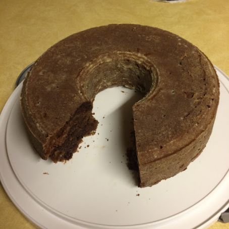 TUNNEL OF FUDGE CAKE